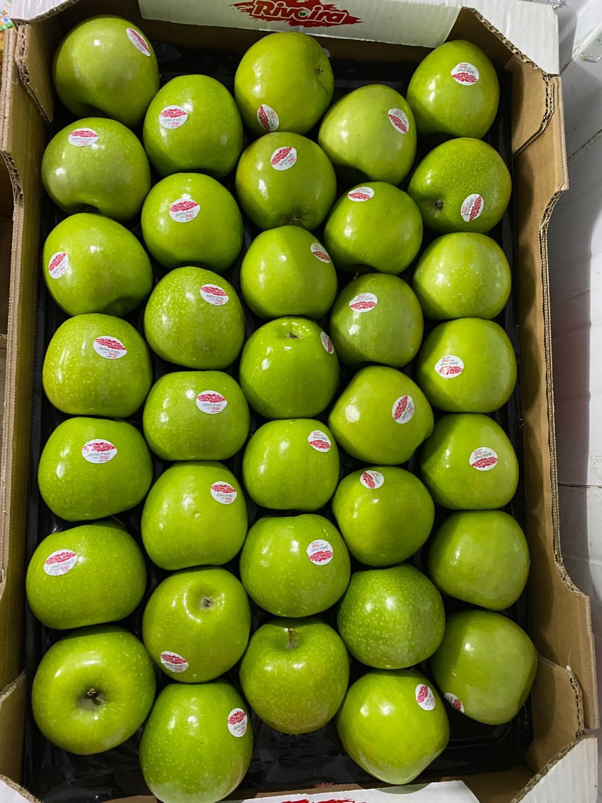 Imported Apples supplied by KEMET