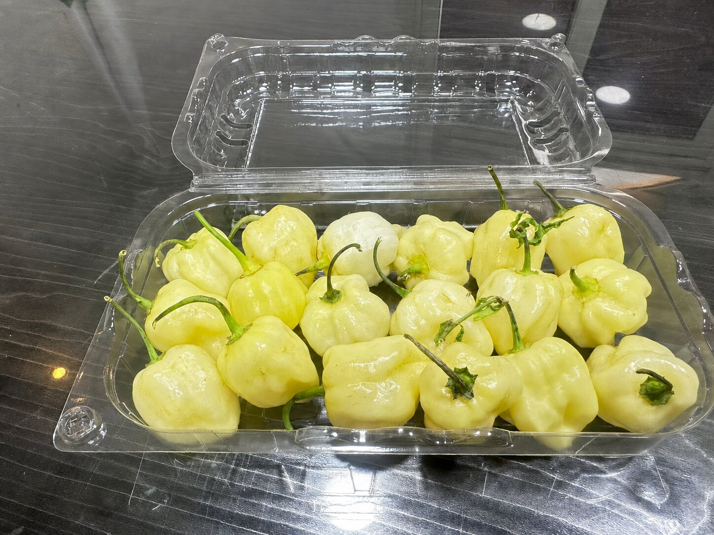 Fresh Peppers supplied by KEMET